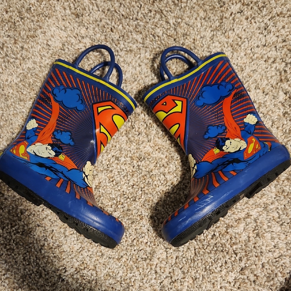DC COMICS KIDS SUPERMAN RAINBOOTS SIZE 8